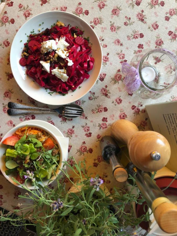 מאיירהופן Gasthof Restaurant Waldcafe מראה חיצוני תמונה