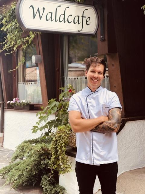 מאיירהופן Gasthof Restaurant Waldcafe מראה חיצוני תמונה